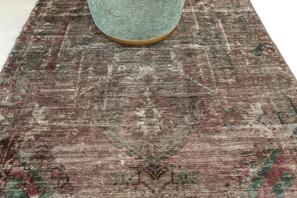 Vintage Turkish Anatolian - hand-knotted in Turkey - close-up of weave texture and pile [#12]