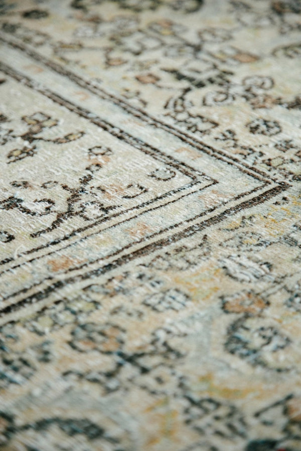 Persian Rug 374 Antique Persian Dorokhsh 27252