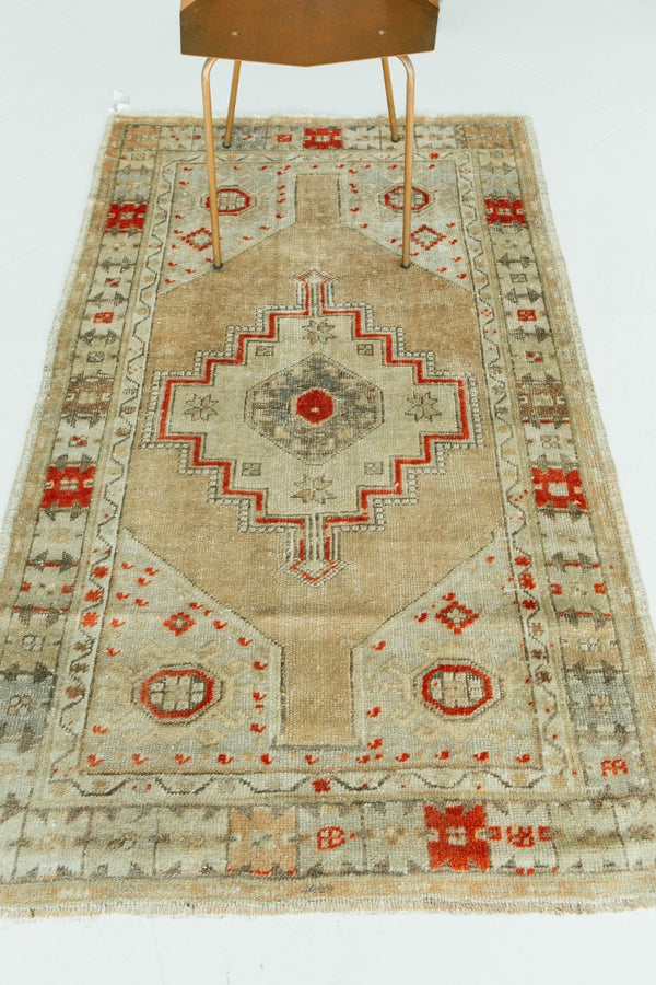 Antique Turkish Oushak Rug - hand-knotted in Turkey - close-up of weave texture and pile [#3]