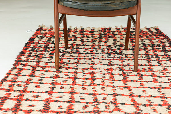 Modern Rug Image 13755 Vintage Moroccan Talsint Tribe Rug