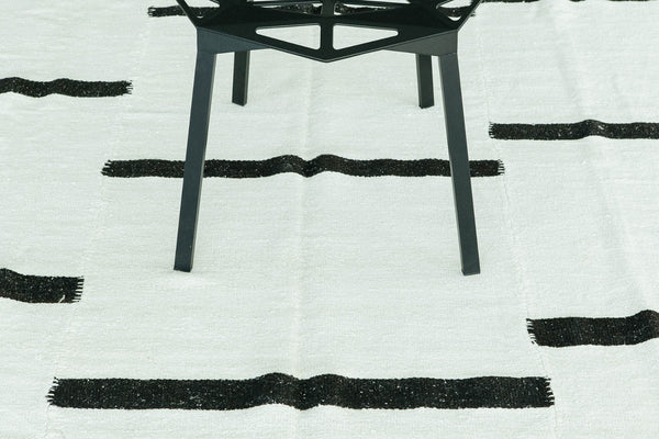 Vintage Anatolian Turkish Flat Weave Kilim - flat-weave kilim, hand-knotted in Turkey - overhead flat lay view [#9]