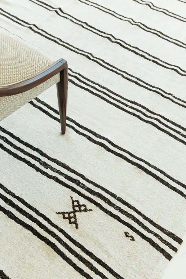 Vintage Anatolian Turkish Flat Weave Kilim - flat-weave kilim, hand-knotted in Turkey - styled in room setting [#2]