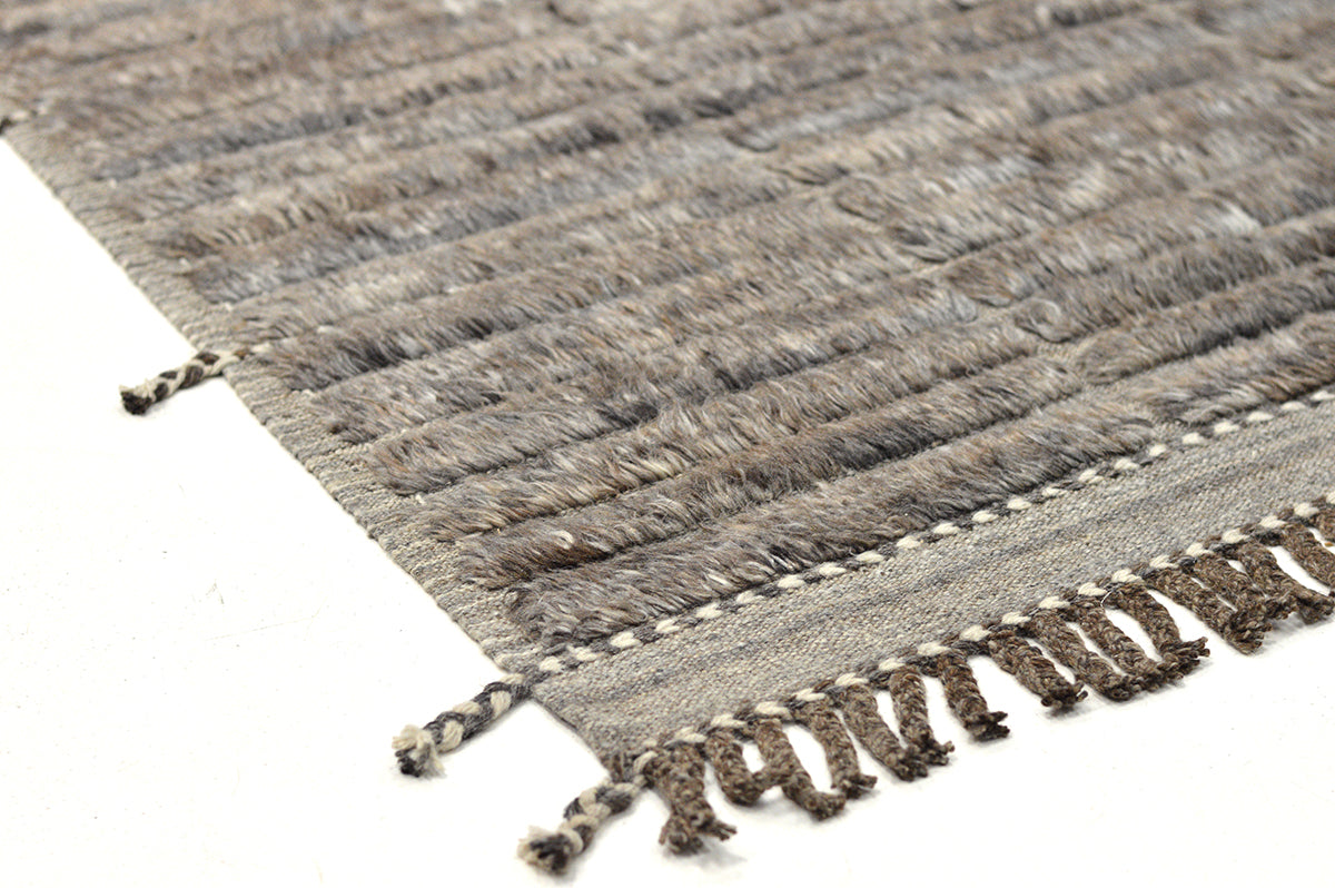 Modern Rug Image 9331 Pommie, Haute Bohemian, Bog