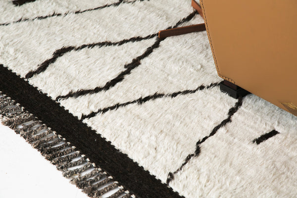 Modern Rug Image 2352 Camrus Trail, Haute Bohemian