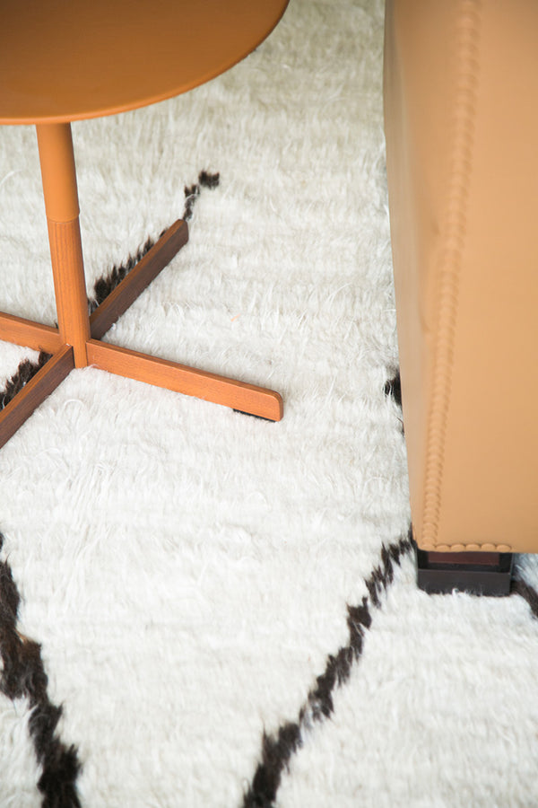 Modern Rug Image 2353 Camrus Trail, Haute Bohemian