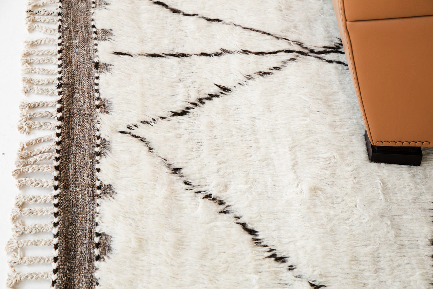 Modern Rug Image 7019 Meridian by Liesel Plambeck