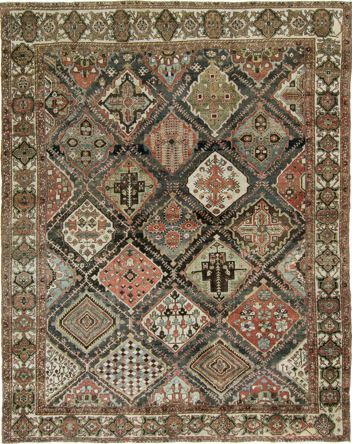 Antique Persian Bakhtiari 27891