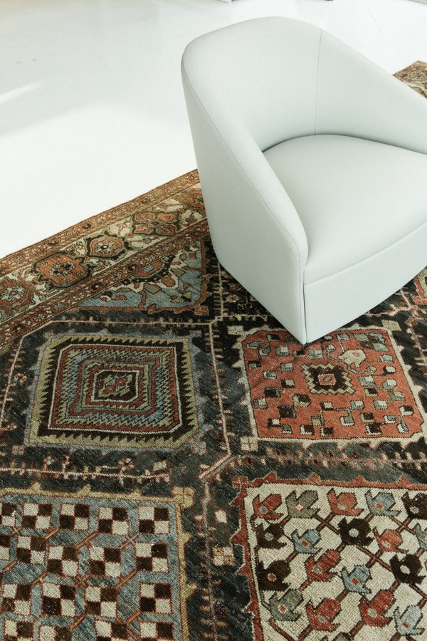 Persian Rug 164 Antique Persian Bakhtiari 27891
