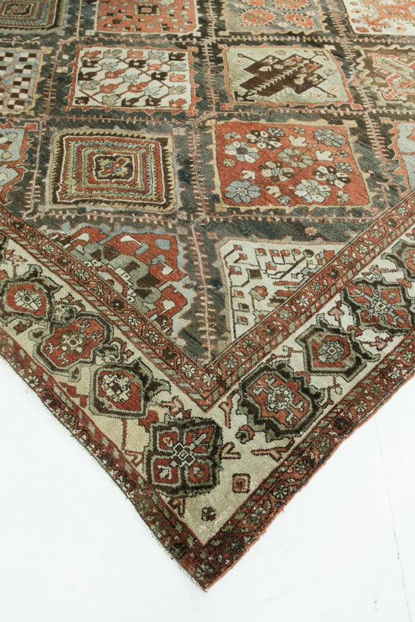 Persian Rug 163 Antique Persian Bakhtiari 27891