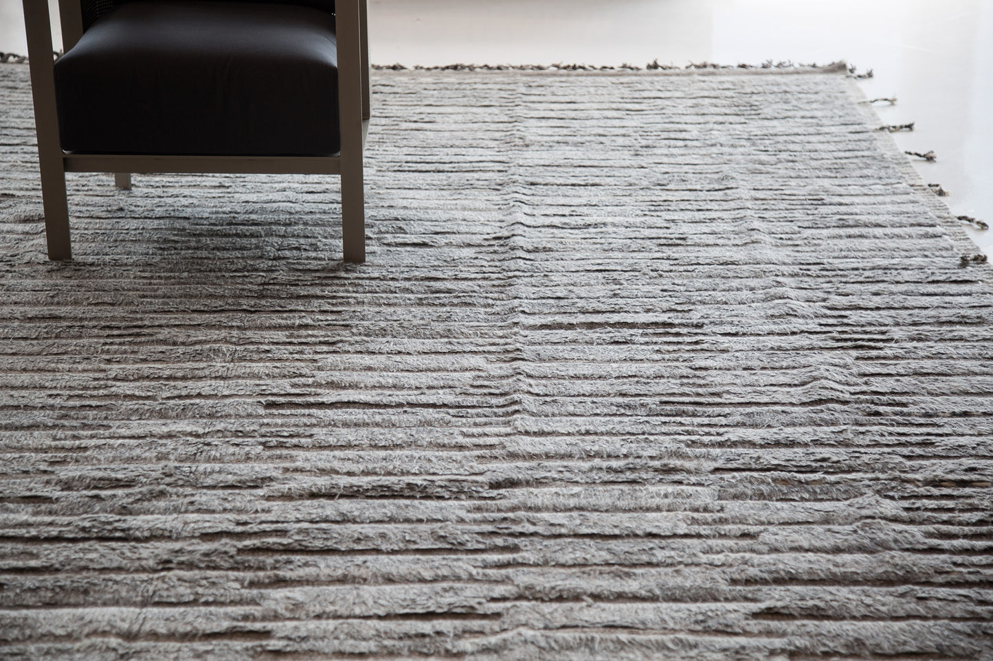 Modern Rug Image 7165 Mistral, Haute Bohemian