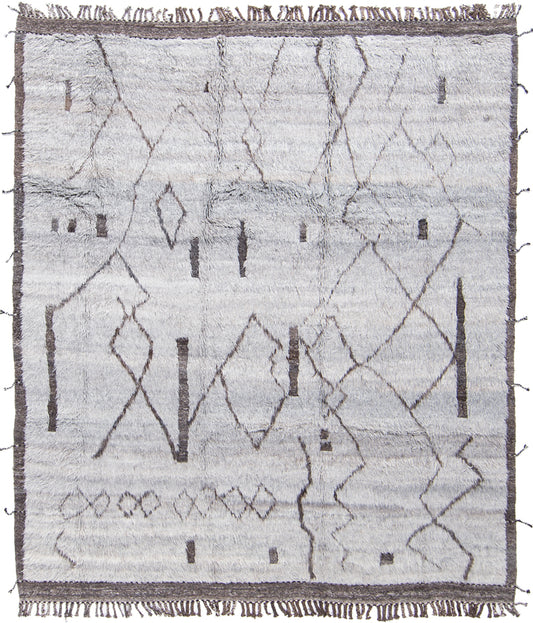 Modern Rug Image 3900 Camrus Trail, Haute Bohemian