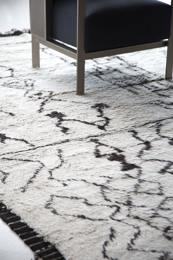 Modern Rug Image 2784 Darell, Atlas Collection