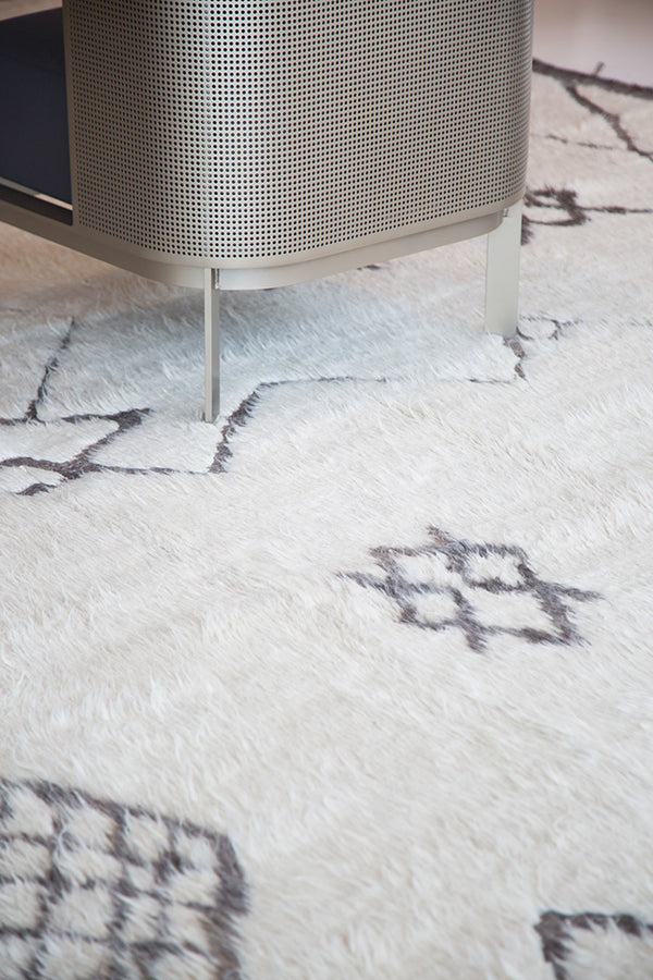 Modern Rug Image 12079 Tussah, Atlas Collection
