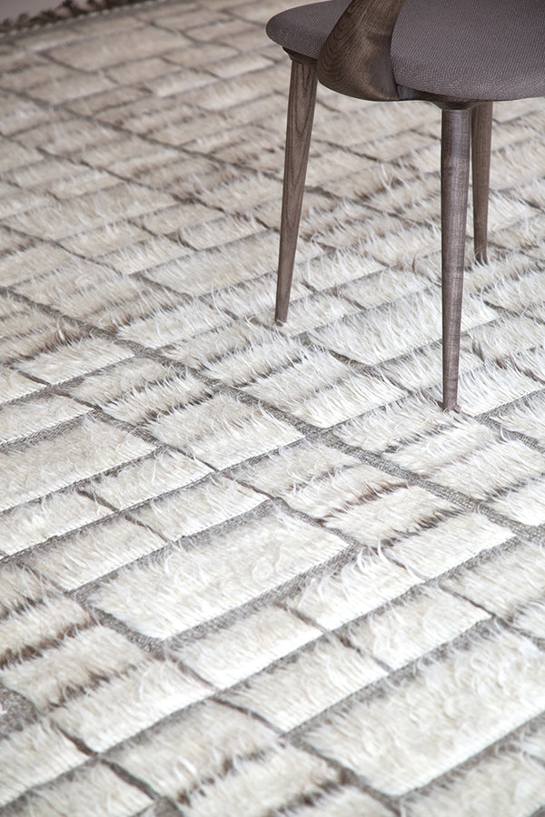 Modern Rug Image 9028 Oroshi, Haute Bohemian