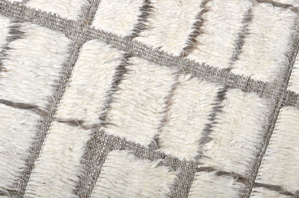 Modern Rug Image 9026 Oroshi, Haute Bohemian