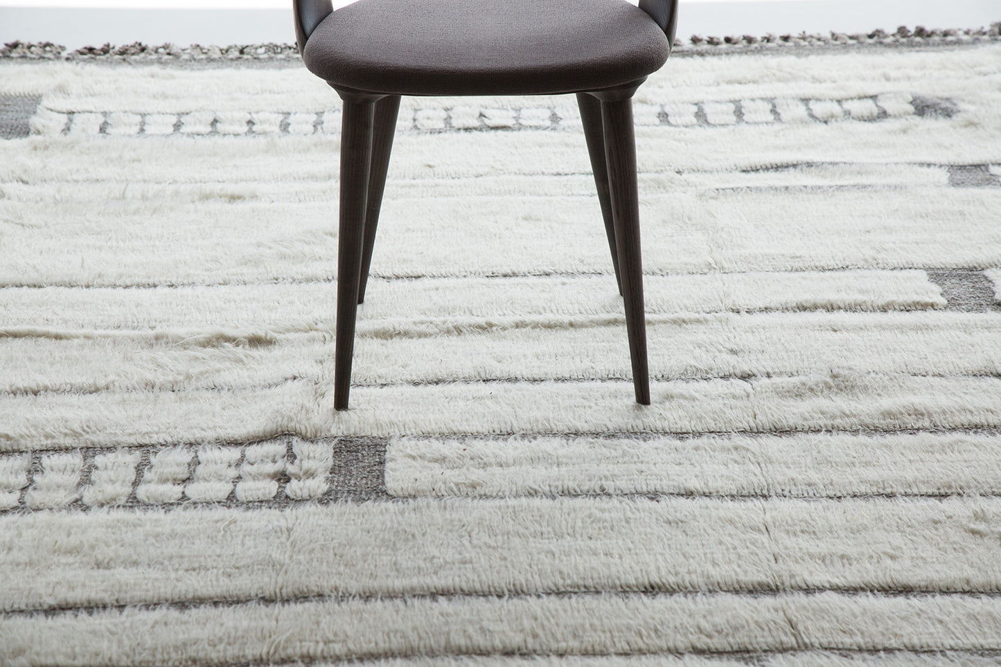 Modern Rug Image 5882 Katabatic, Haute Bohemian