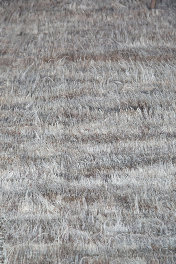 Modern Rug Image 6393 Mago, Atlas Collection