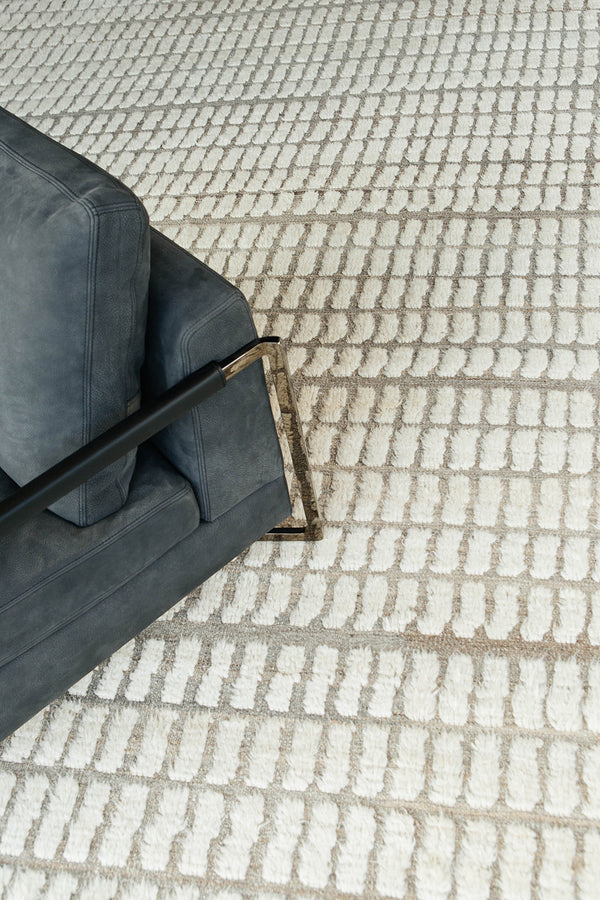Modern Rug Image 1541 Barguzin, Haute Bohemian