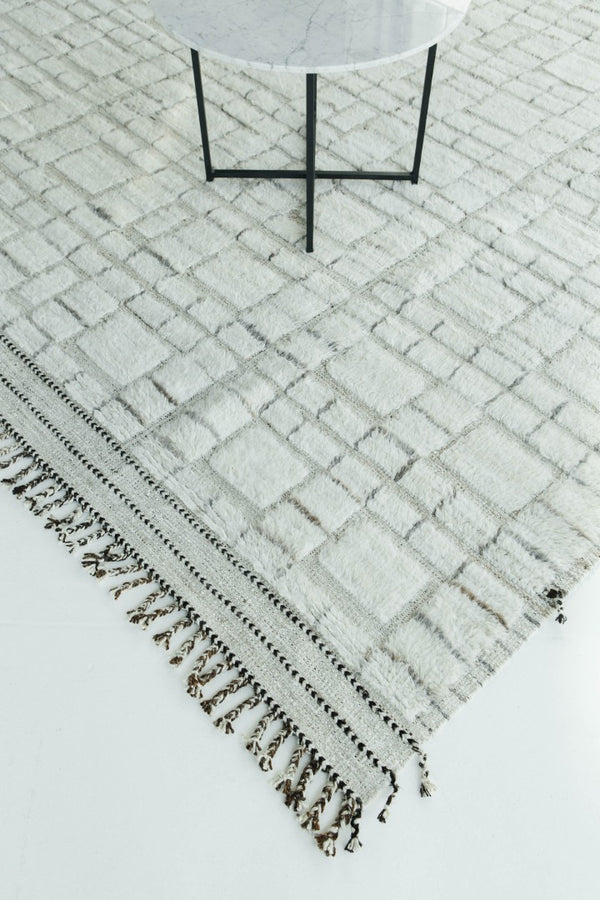 Modern Rug Image 9016 Oroshi, Haute Bohemian