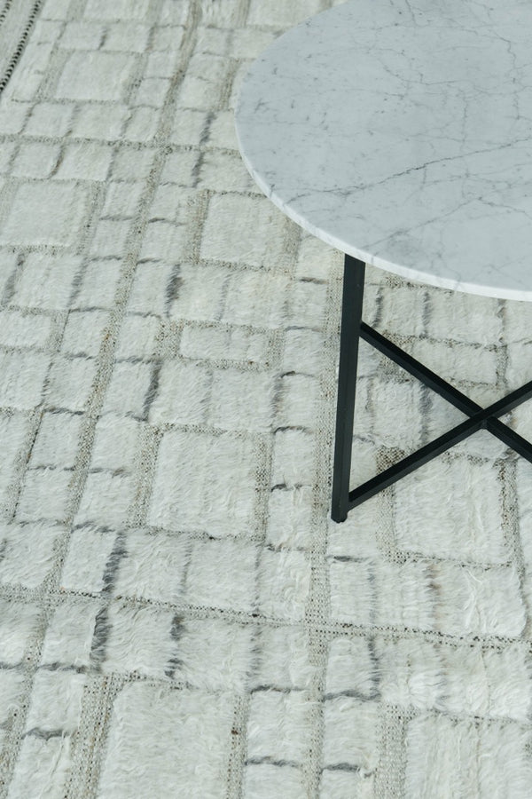 Modern Rug Image 9015 Oroshi, Haute Bohemian