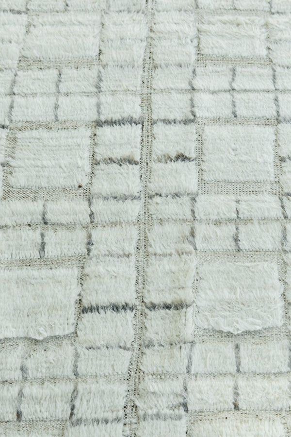 Modern Rug Image 9018 Oroshi, Haute Bohemian