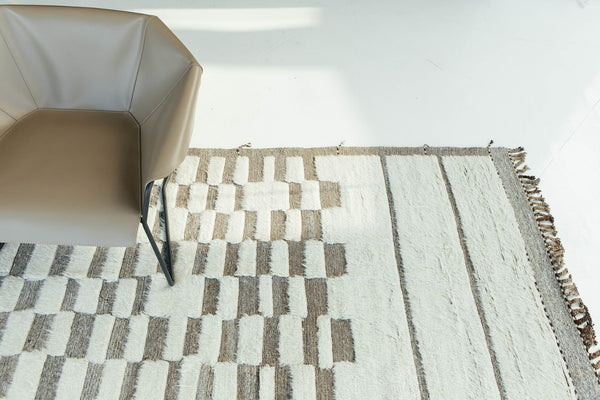 Modern Rug Image 10133 Sirocco, Haute Bohemian