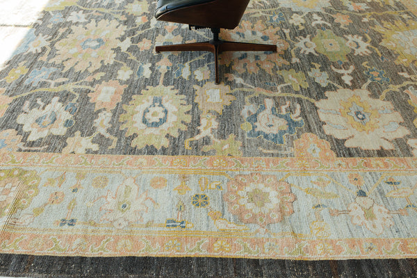 Turkish Oushak Rug - hand-knotted in Turkey - detailed border and fringe [#1]