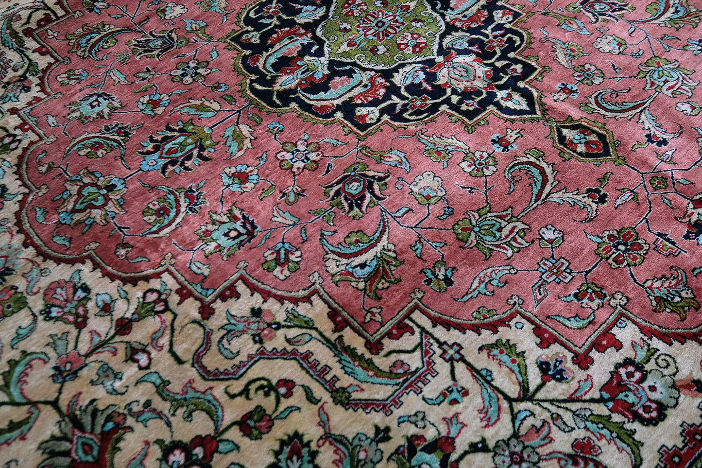 Persian Rug 3058 Persian Qum Silk 28463