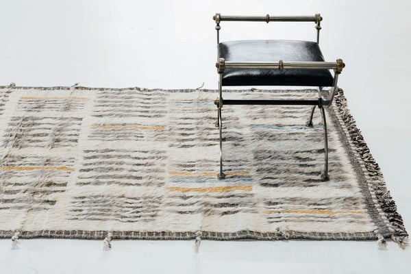 Modern Rug Image 1390 Bacatta, Atlas Collection