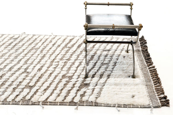 Modern Rug Image 103 Abisko, Haute Bohemian