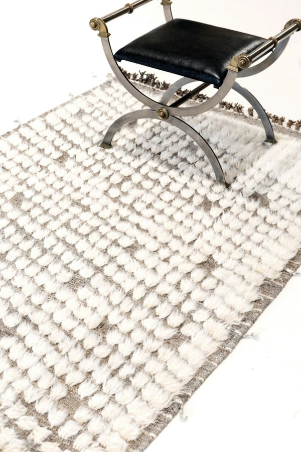 Modern Rug Image 102 Abisko, Haute Bohemian