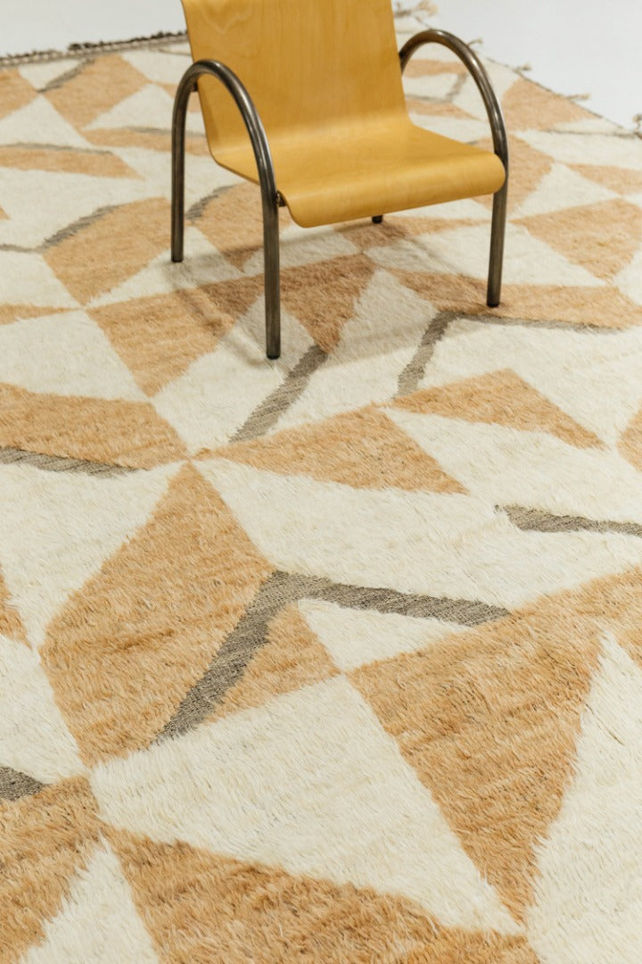 Modern Rug Image 2261 Calcere, Haute Bohemian