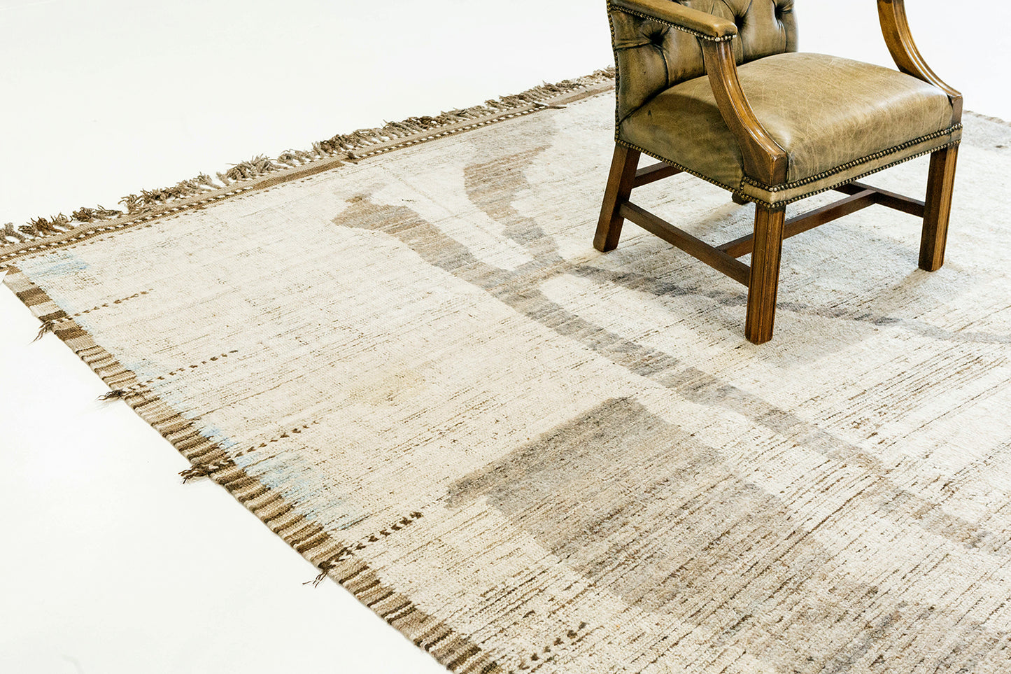 Modern Rug Image 10263 Sittima, Atlas Collection, Seasons