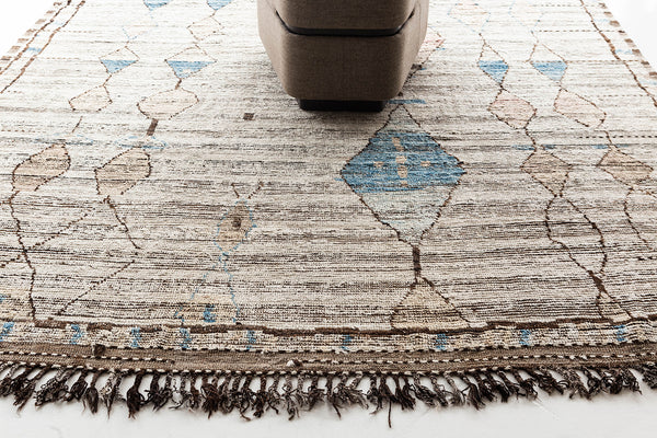 Modern Rug Image 5545 Izil, Atlas Collection, Seasons