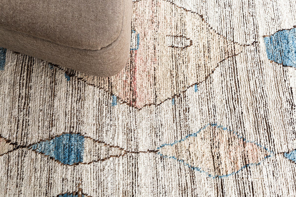 Modern Rug Image 5544 Izil, Atlas Collection, Seasons