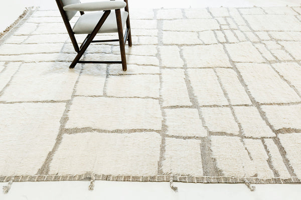 Modern Rug Image 6725 Maziere, Atlas Collection