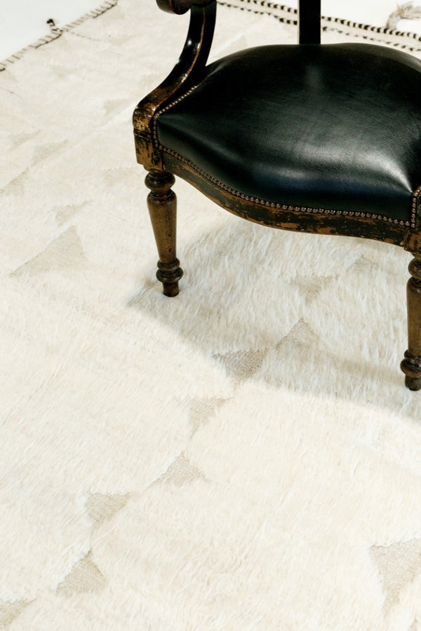 Modern Rug Image 4665 Gimbrala, Haute Bohemian