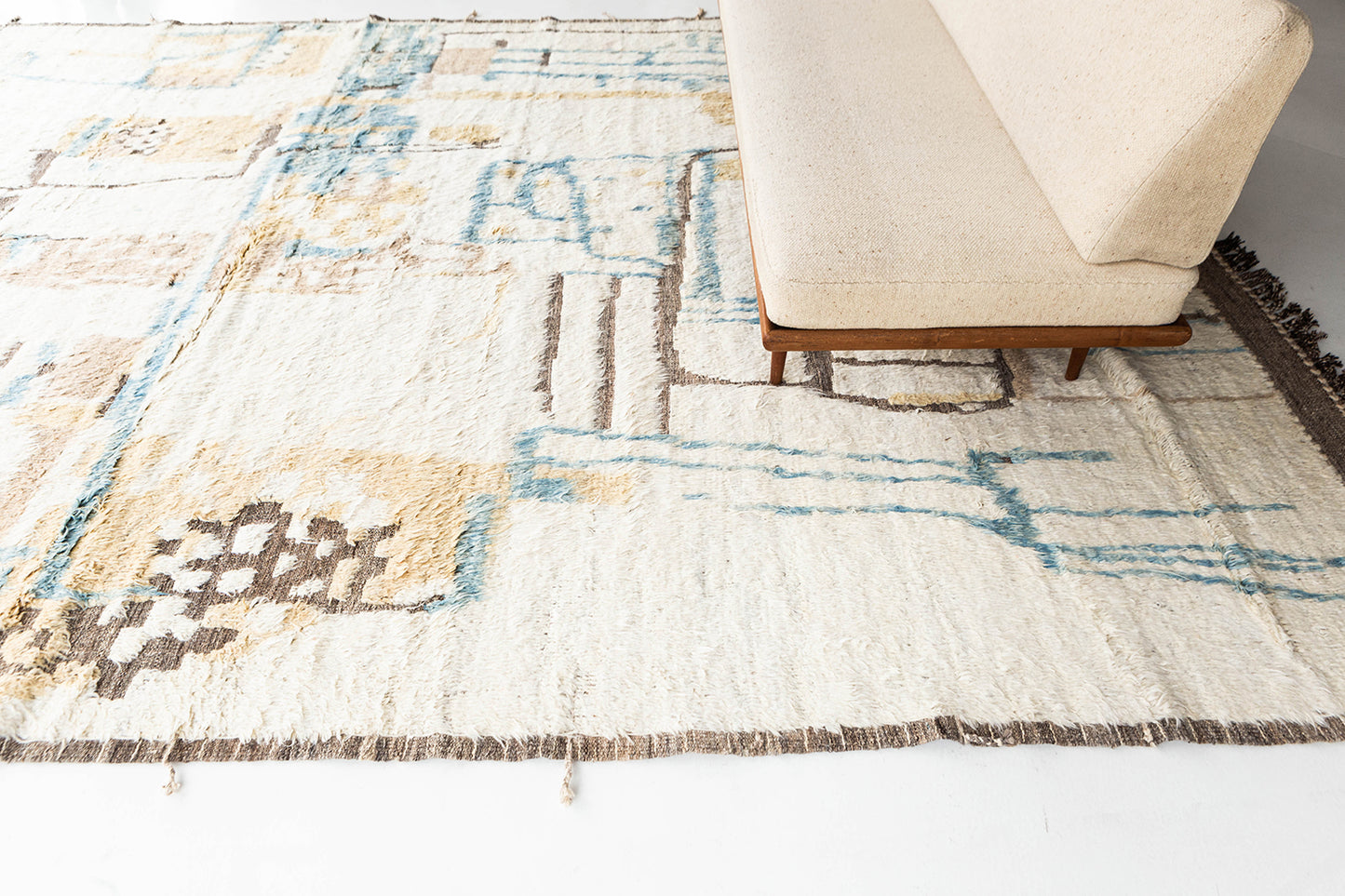 Modern Rug Image 6885 Meliska, Atlas Collection