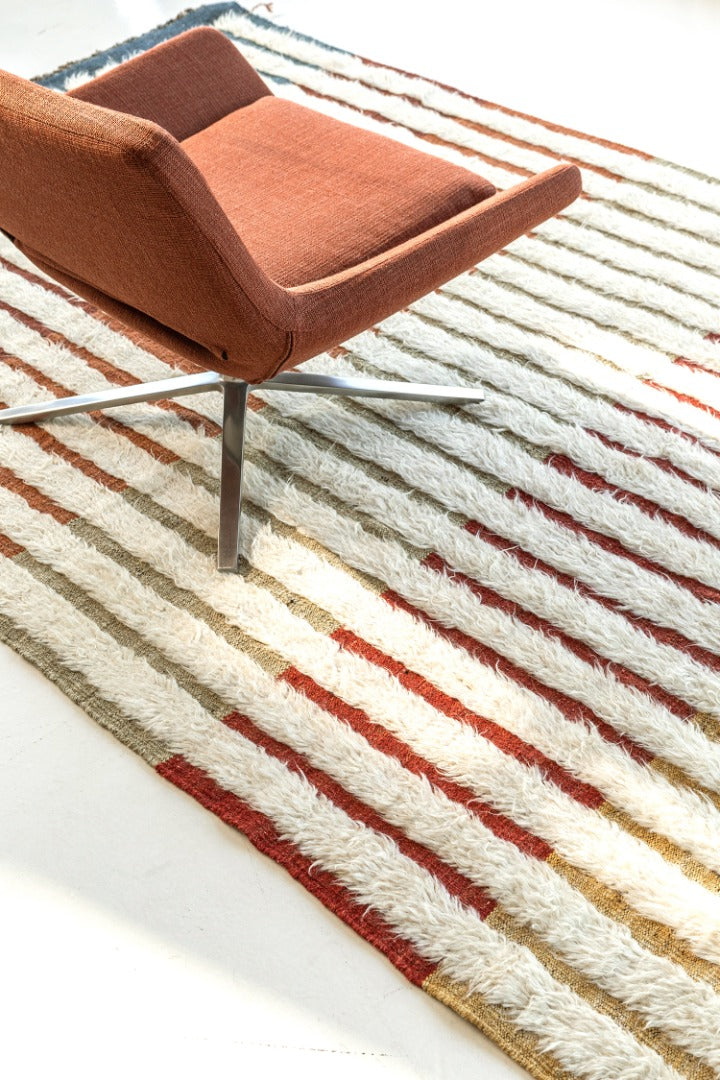 Modern Rug Image 4240 Fohn, Haute Bohemian