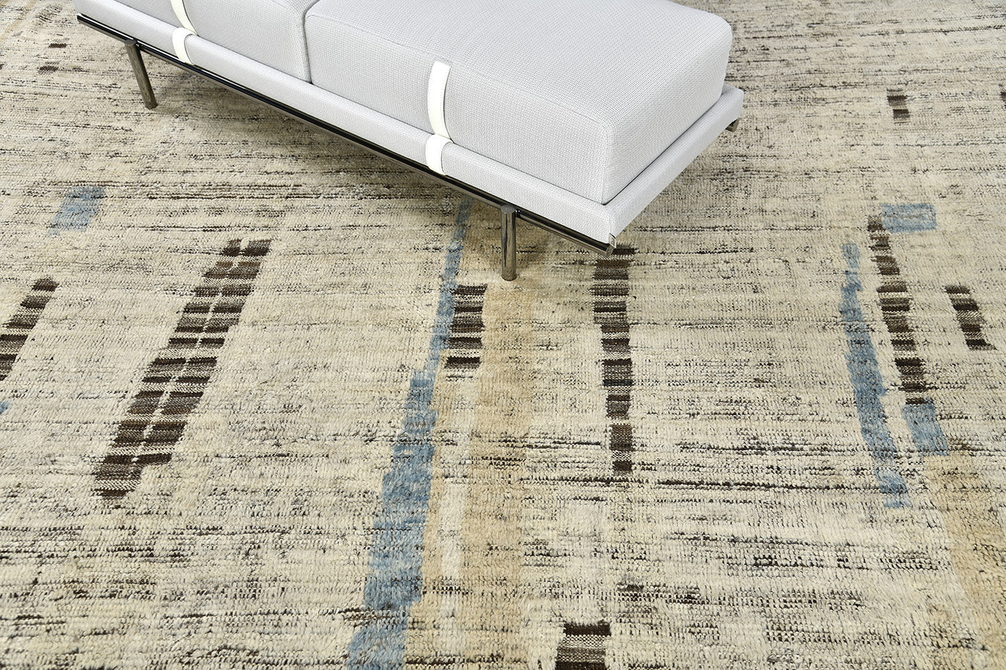 Modern Rug Image 8527 Nakhla, Atlas Collection, Seasons