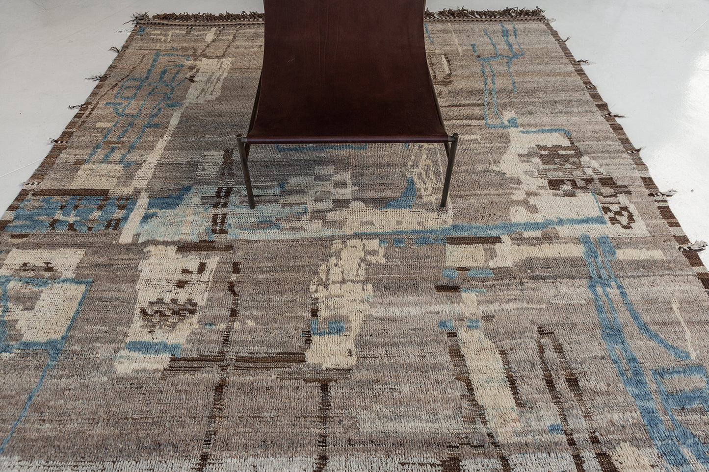 Modern Rug Image 6952 Meliska, Atlas Collection, Seasons