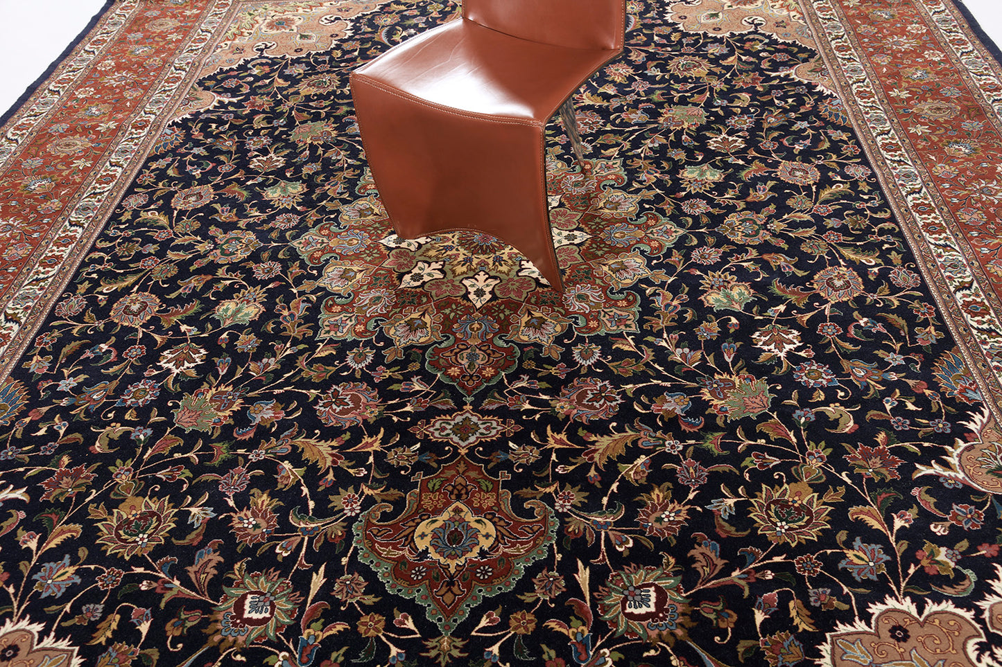 Persian Rug 2610 Fine Persian Tabriz Rug 29323