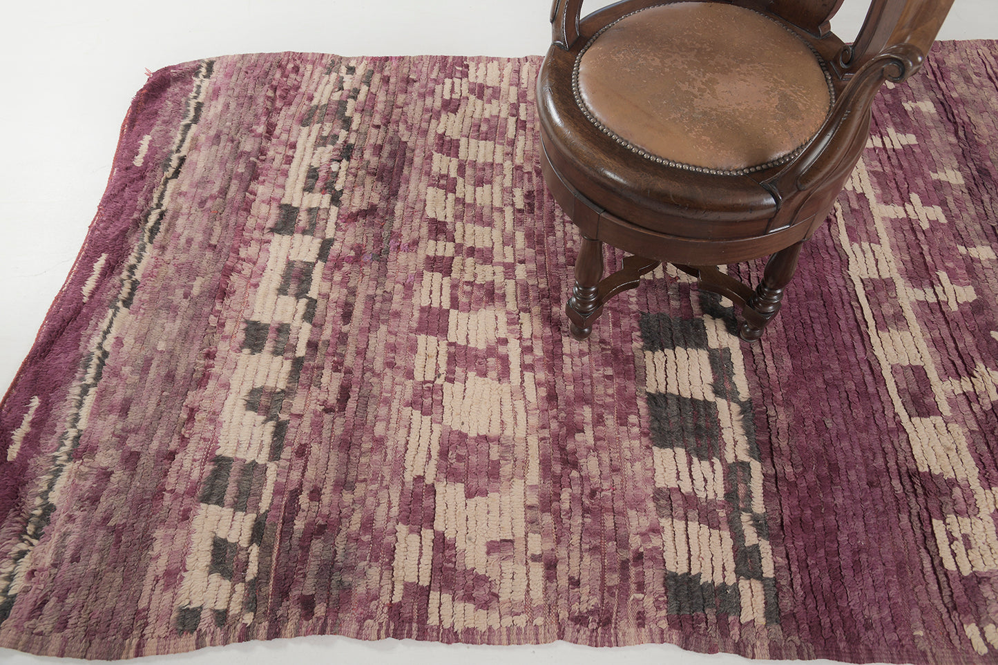 Modern Rug Image 12870 Vintage Moroccan Beni M'Guild Tribe Rug