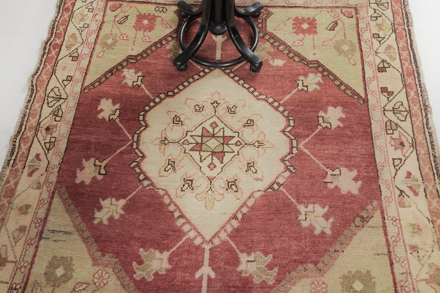 Vintage Turkish Anatolian Dazgir Rug