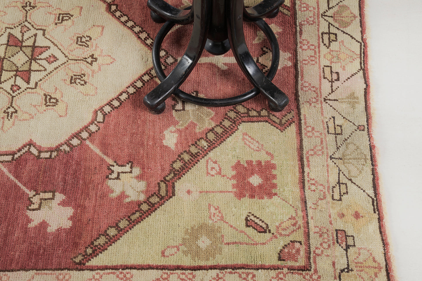 Vintage Turkish Anatolian Dazgir Rug