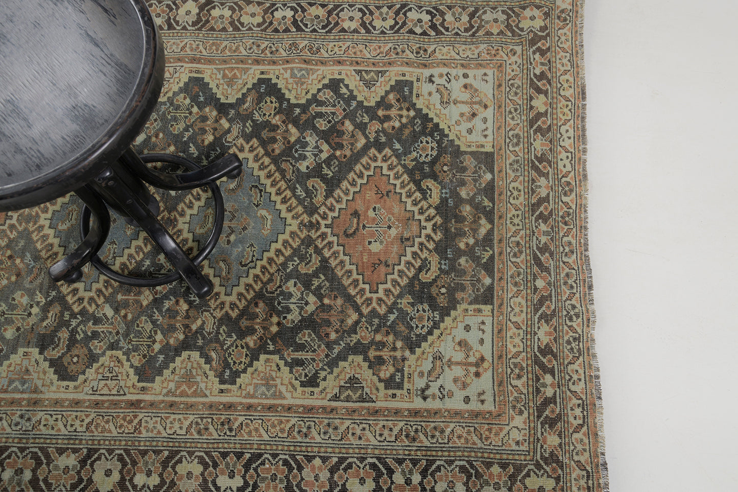 Antique Persian Ghashgaie 29573