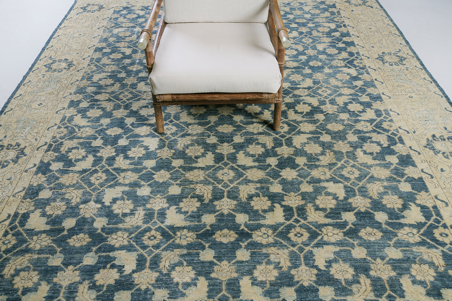 Khosh Hall, Domicile Collection