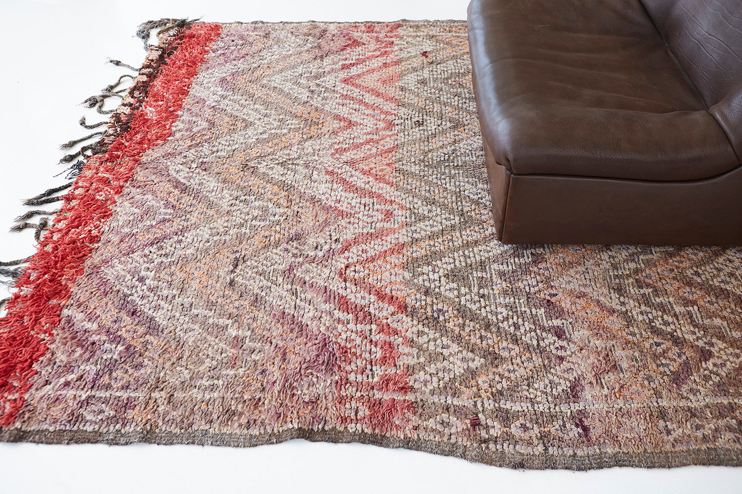 Modern Rug Image 12943 Vintage Moroccan Beni M'Guild Tribe Rug