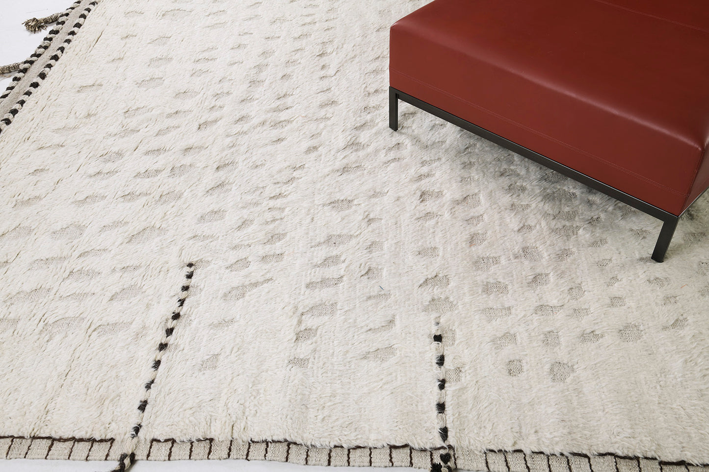 Modern Rug Image 9003 Olea, Atlas Collection