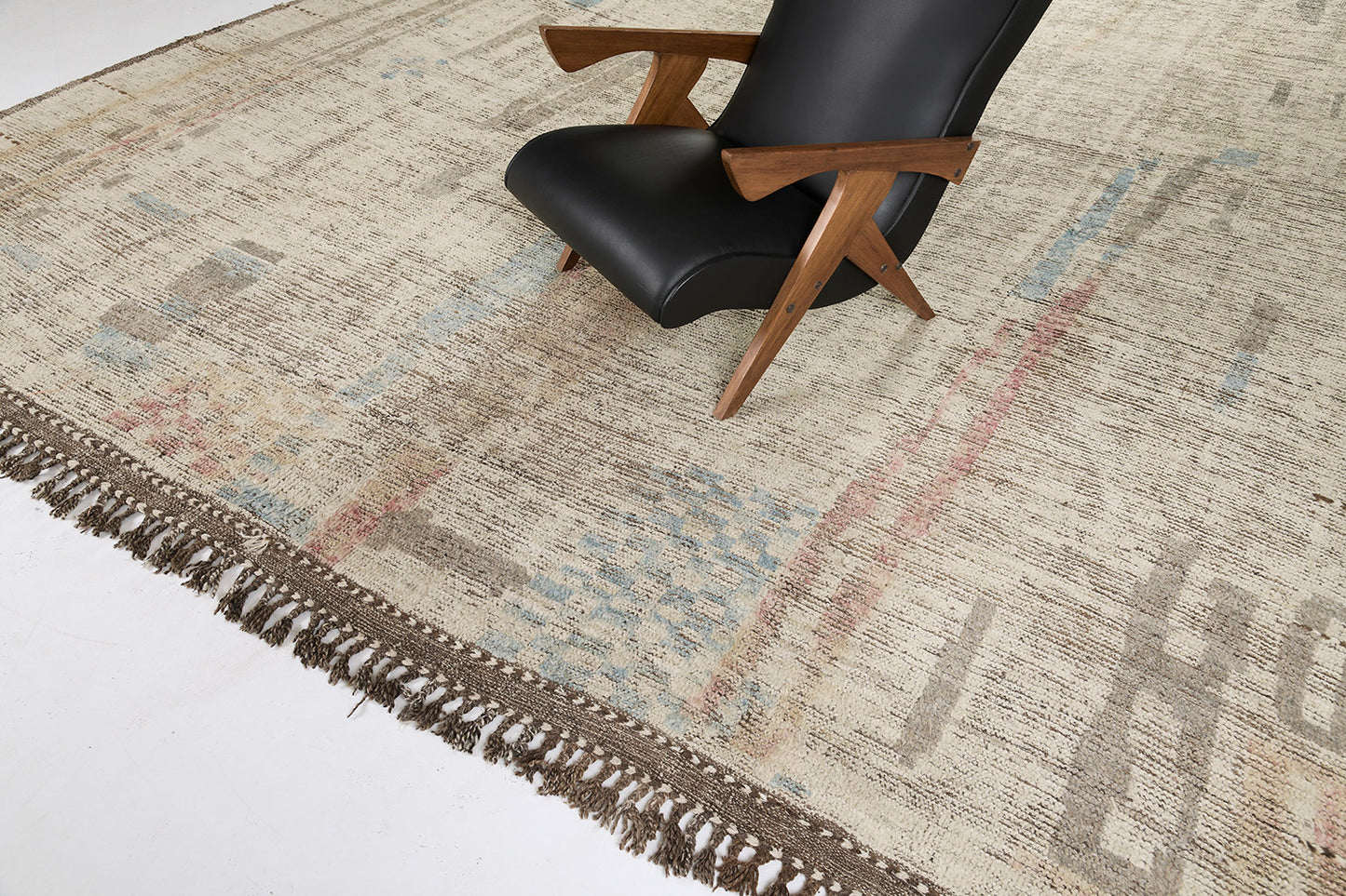 Modern Rug Image 8504 Nakhla, Atlas Collection, Seasons